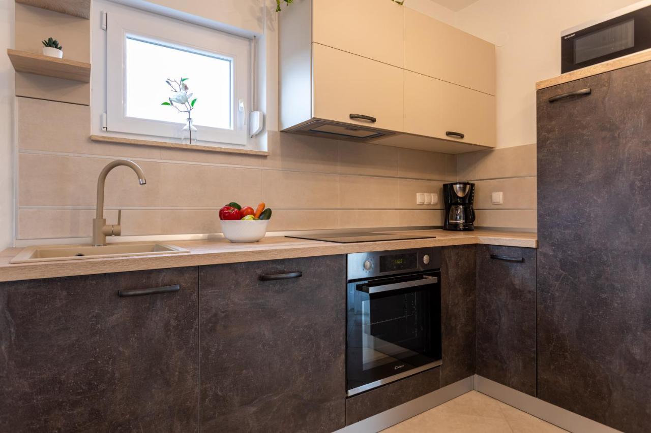 Apartment Ivan Sveti Ivan Dobrinjski ภายนอก รูปภาพ