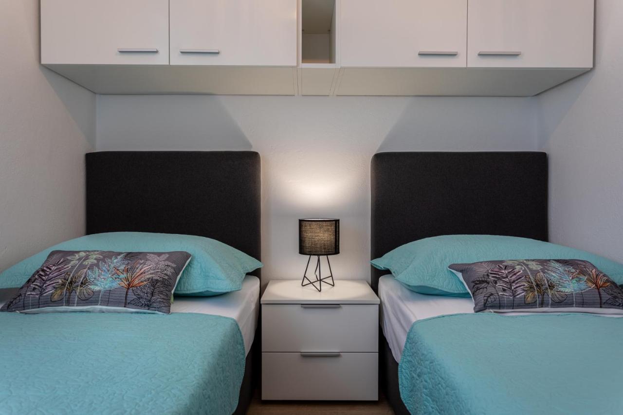 Apartment Ivan Sveti Ivan Dobrinjski ภายนอก รูปภาพ