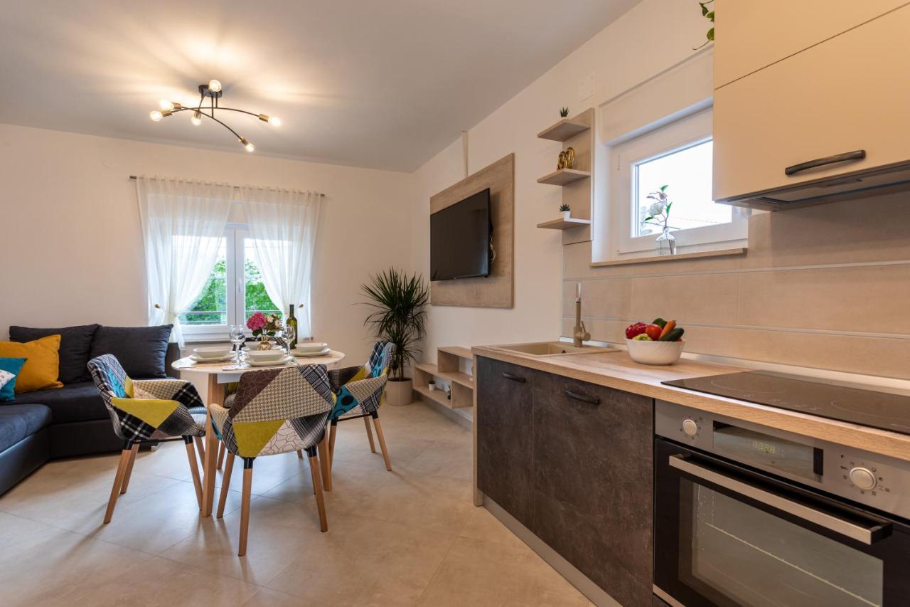 Apartment Ivan Sveti Ivan Dobrinjski ภายนอก รูปภาพ