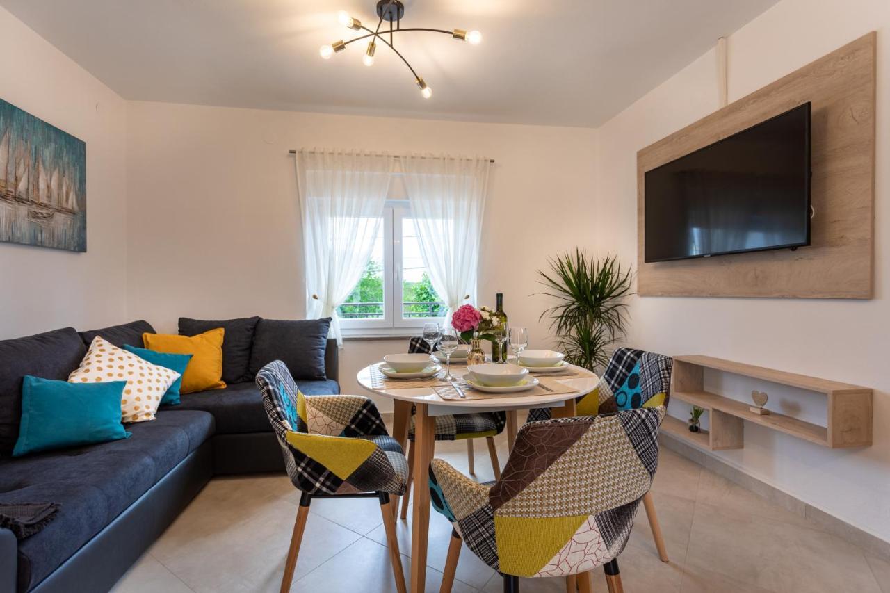 Apartment Ivan Sveti Ivan Dobrinjski ภายนอก รูปภาพ